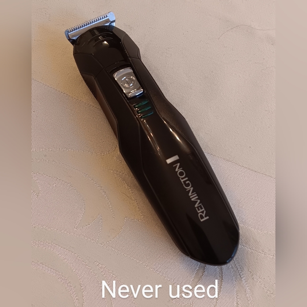 Remington PG6025 Grooming Trimer kit - black